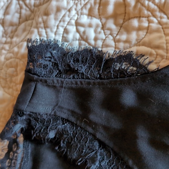 Black Lace Cap Sleeve top - Small - Picture 3 of 3